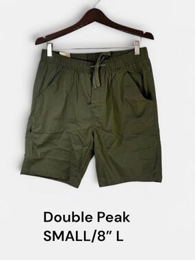 prAna Men's Double Peak E-Waist SMALL/ 8"L Hiking Short in Cargo Green